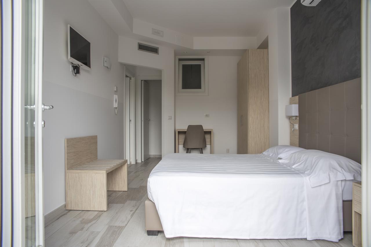 Rooms A Due Passi Dal Mare Porto Recanati Luaran gambar